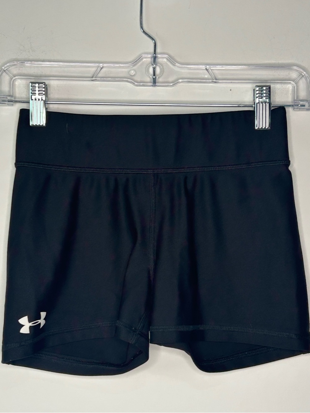 Under Armour athletic women’s short size small black
